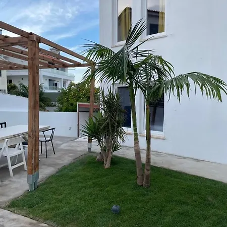 Retreat Villa, Hot Tub, Bbq, Max 38 Ppl Villa *