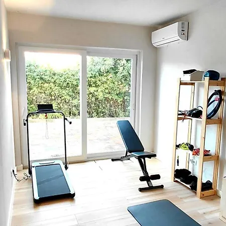 Retreat Villa, Hot Tub, Bbq, Max 38 Ppl 빌라 *