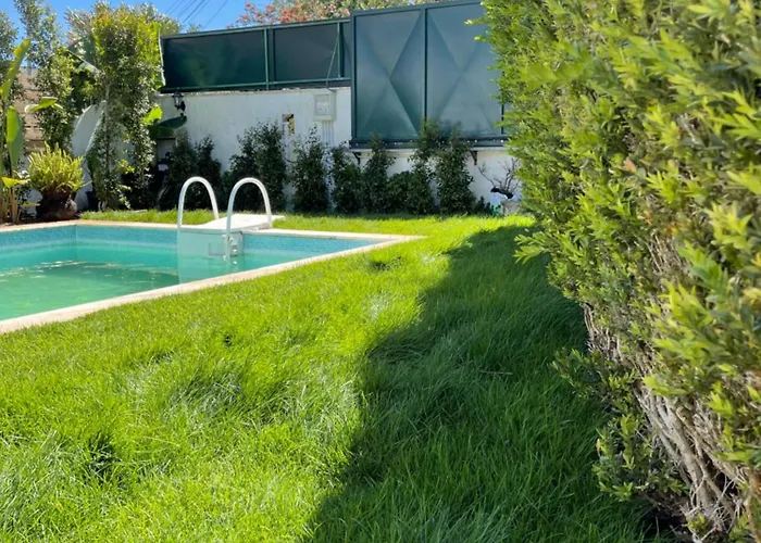 Vila Retreat Villa, Full Amenities, Up To 40ppl
