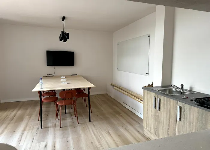 Willa Retreat Villa, Full Amenities, Up To 40ppl *