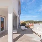 Retreat Villa, Full Amenities, Up To 40ppl 别墅 *