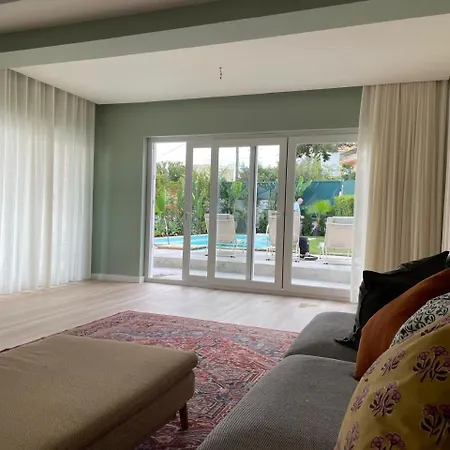 Retreat Villa, Full Amenities *