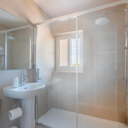 Retreat Villa, Full Amenities Lisbona