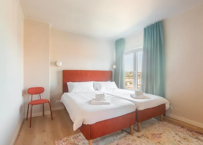 Retreat Villa, Full Amenities, Up To 40ppl * Lisboa