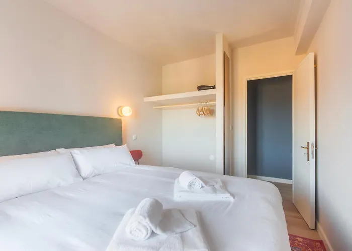 Retreat Villa, Full Amenities, Up To 40ppl * Lisboa